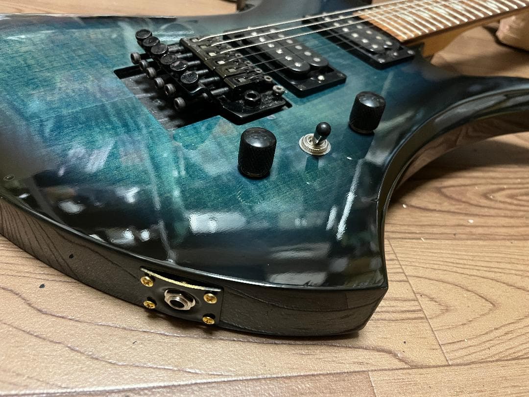 B.C.Rich モッキンバード シースルーブラック Floyd ディマジオ