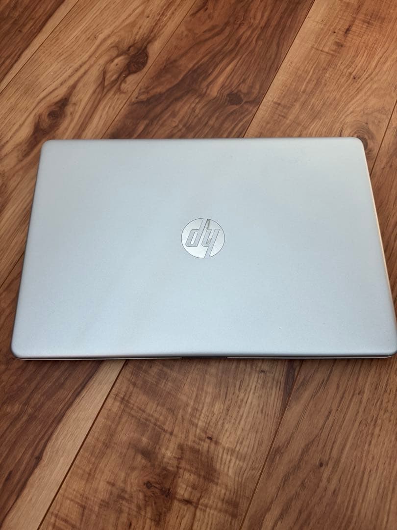 HP 15s i3-1215U メモリ8GB 高速SSD搭載