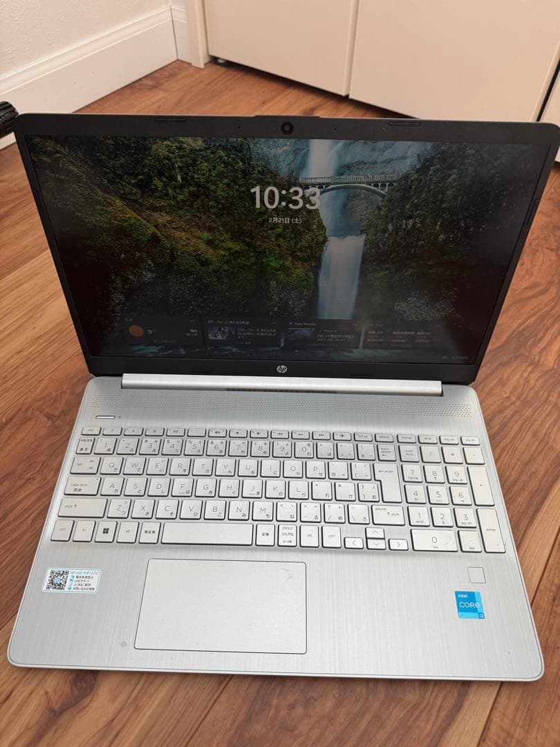 HP 15s i3-1215U メモリ8GB 高速SSD搭載