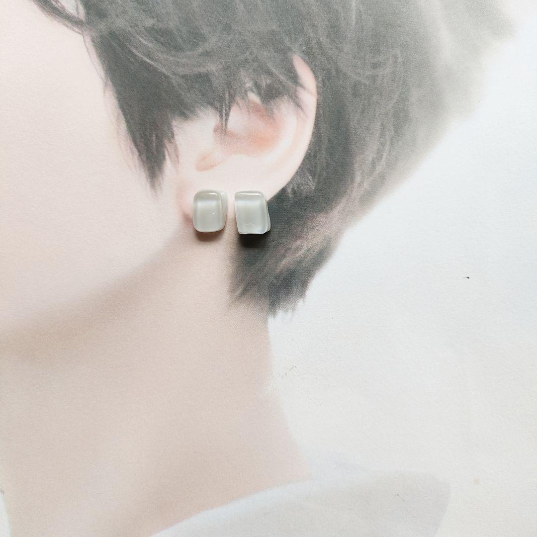 取引中　しかくいガラスのカラフルなピアス/イヤリング*No.8