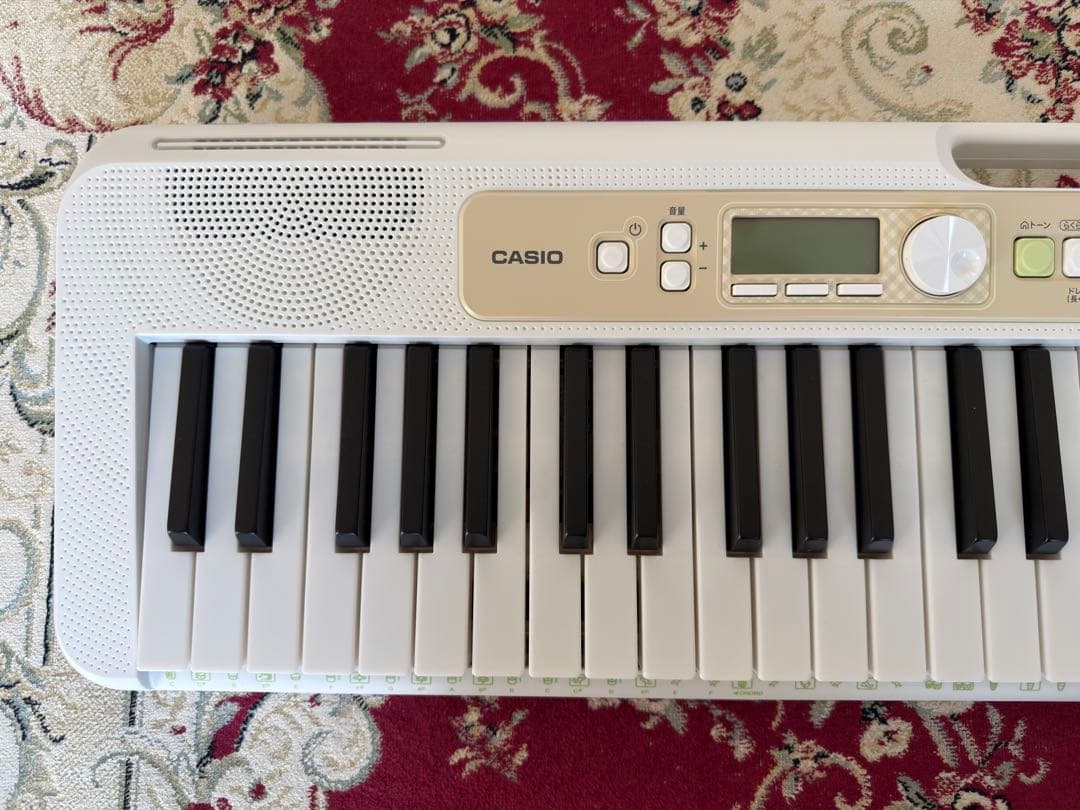 カシオ　ナビゲーション 電子ピアノLK-325