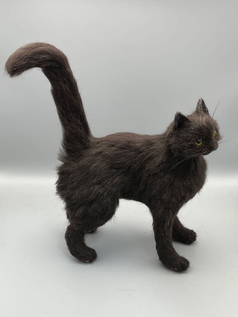 リアル羊毛フェルト　No.３　艶々　黒猫