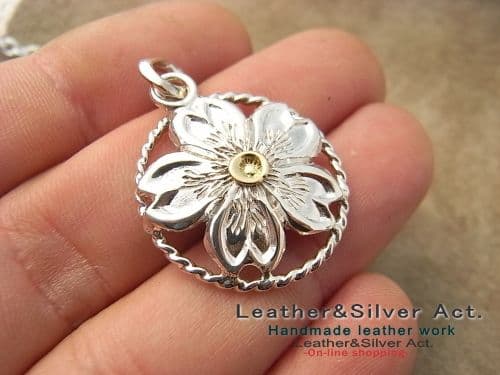 桜、さくらのペンダントトップ　シルバー925.ゴールド、k18 ハンドメイド