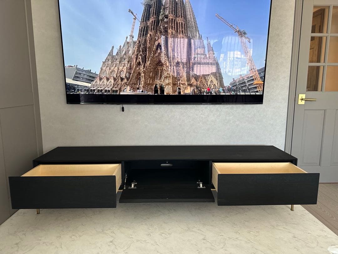 テレビ台　TVキャビネット　黒染　真鍮