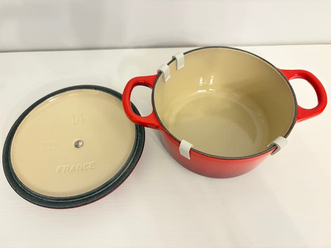 ル・クルーゼ　鋳物ホーロー鍋　ココット・ロンド　14cm　チェリーレッド