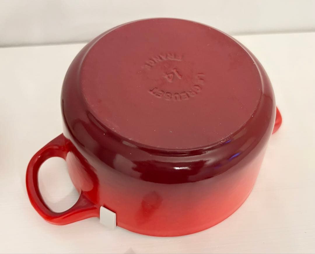 ル・クルーゼ　鋳物ホーロー鍋　ココット・ロンド　14cm　チェリーレッド