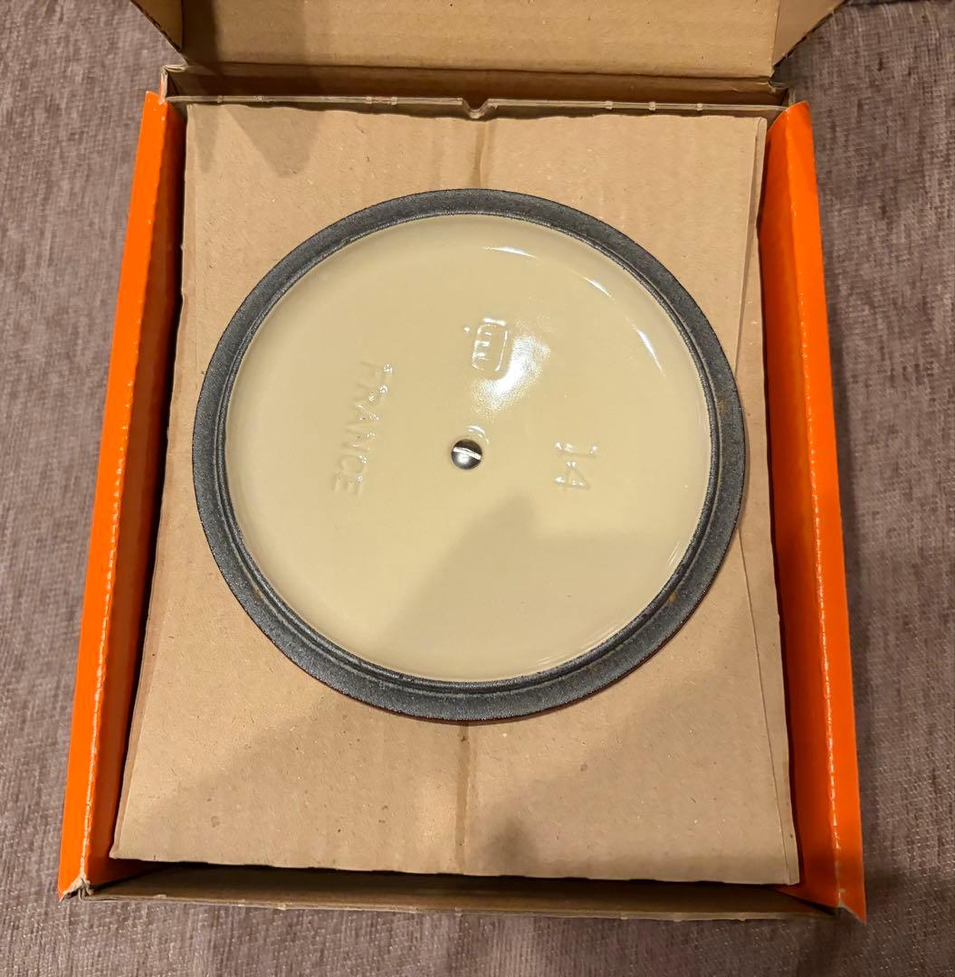 ル・クルーゼ　鋳物ホーロー鍋　ココット・ロンド　14cm　チェリーレッド