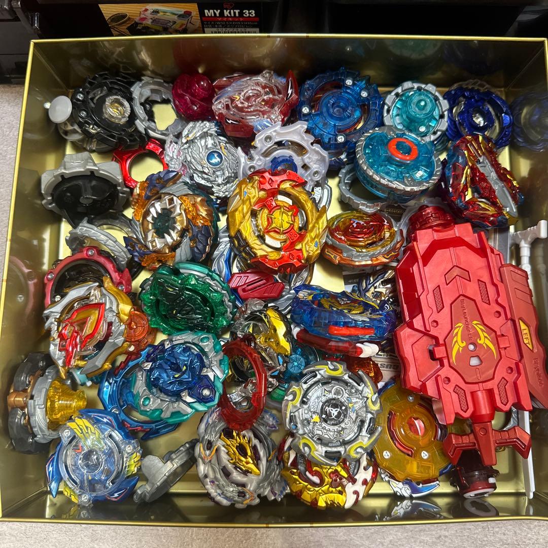 ベイブレードセット　多色　ランチャー付き
