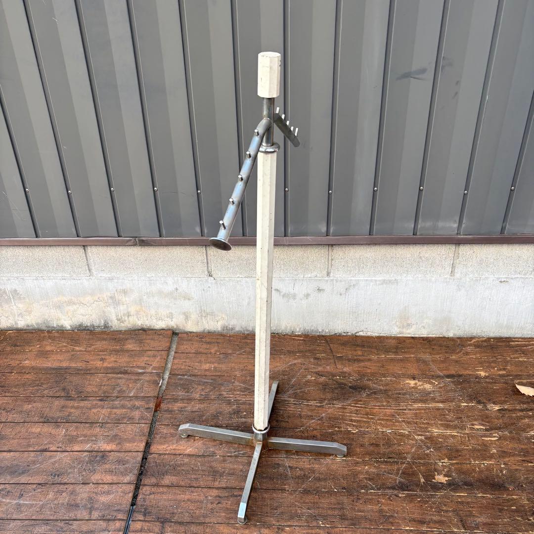 C1 昭和レトロ アイアンハンガーラック 金属製 店舗什器 アーム付き 業務用