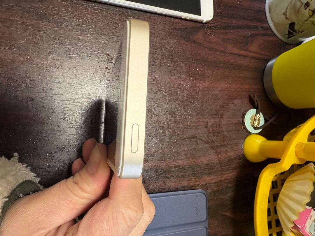 Apple iPhone 初代SE