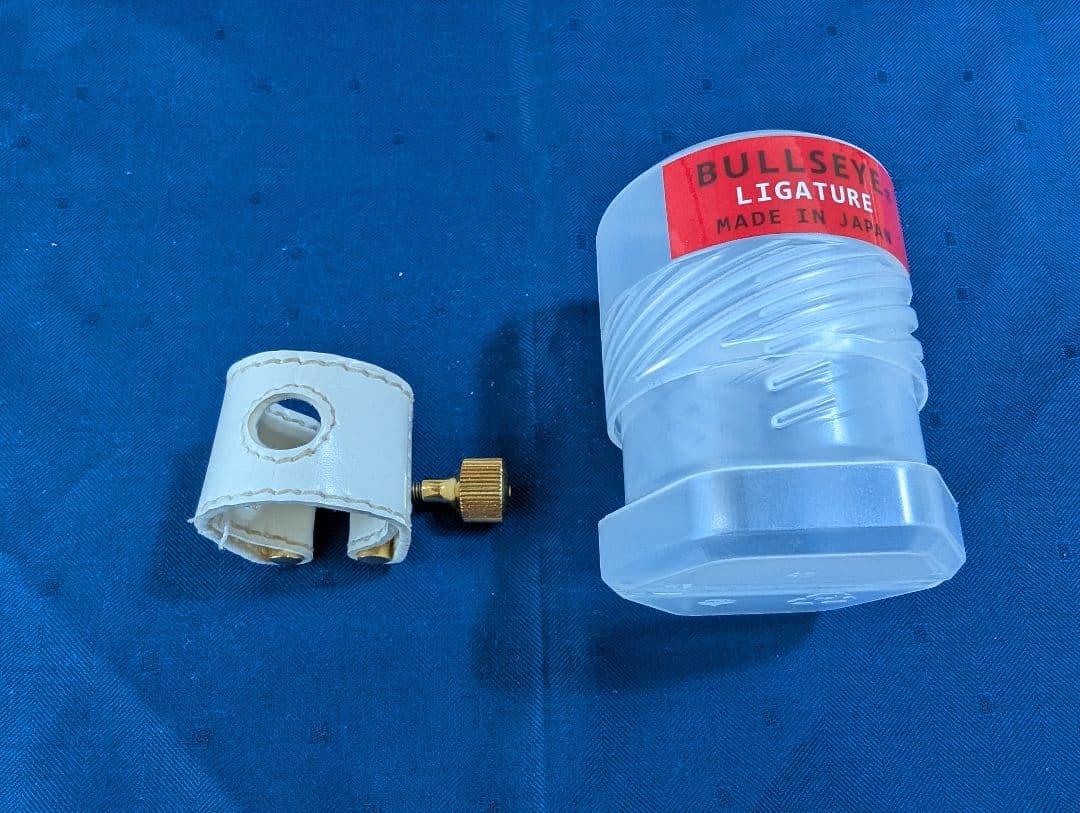 ブルズアイ・ルーク ホワイト(Bbクラリネット用リガチャー)