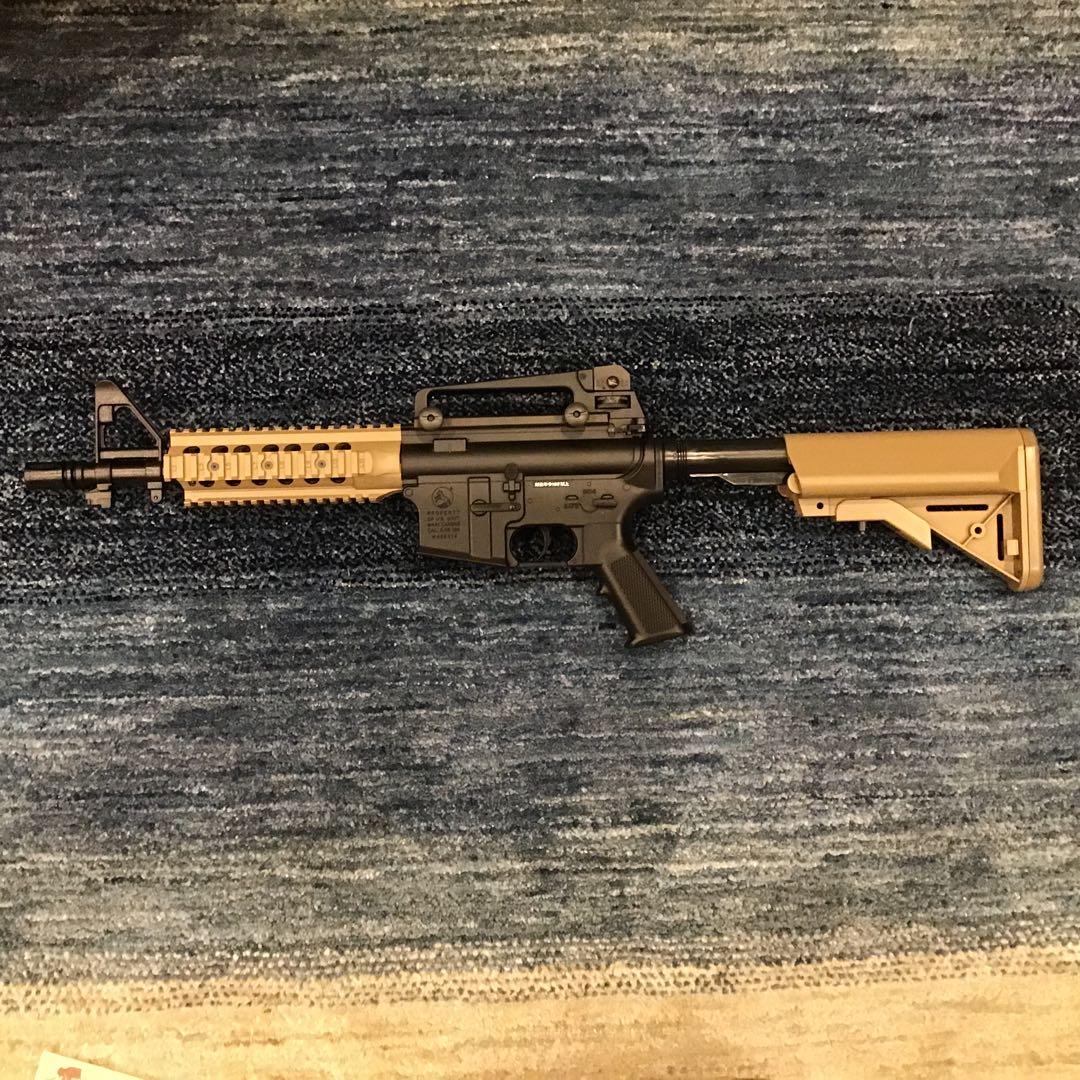 M4 CQB Tanカラーモデル　電動ガン　10禁