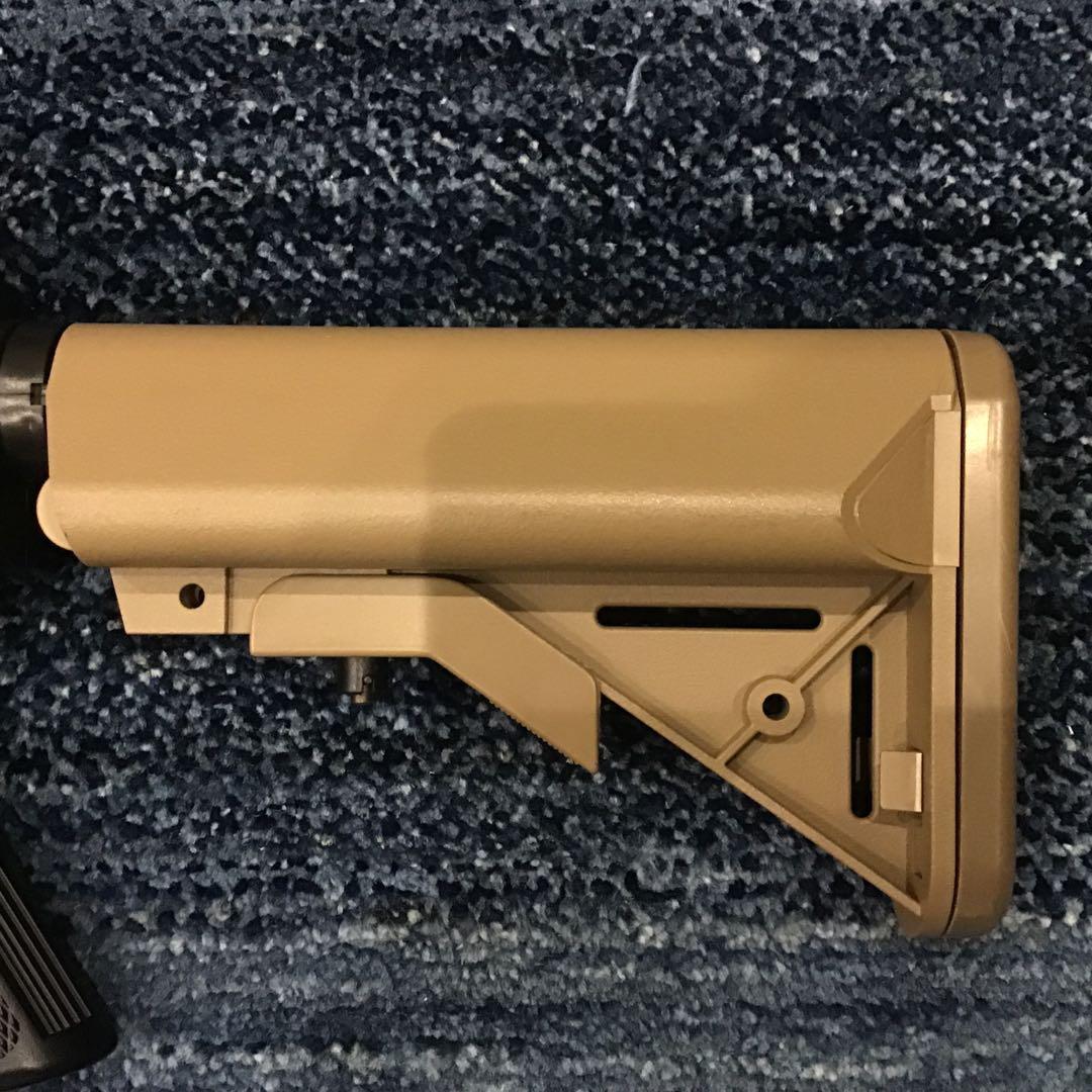 M4 CQB Tanカラーモデル　電動ガン　10禁