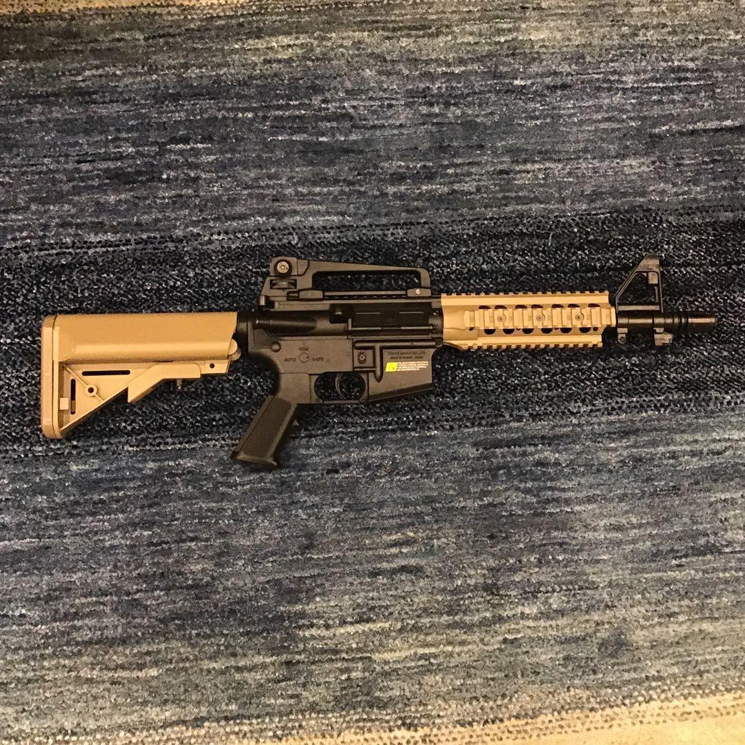 M4 CQB Tanカラーモデル　電動ガン　10禁