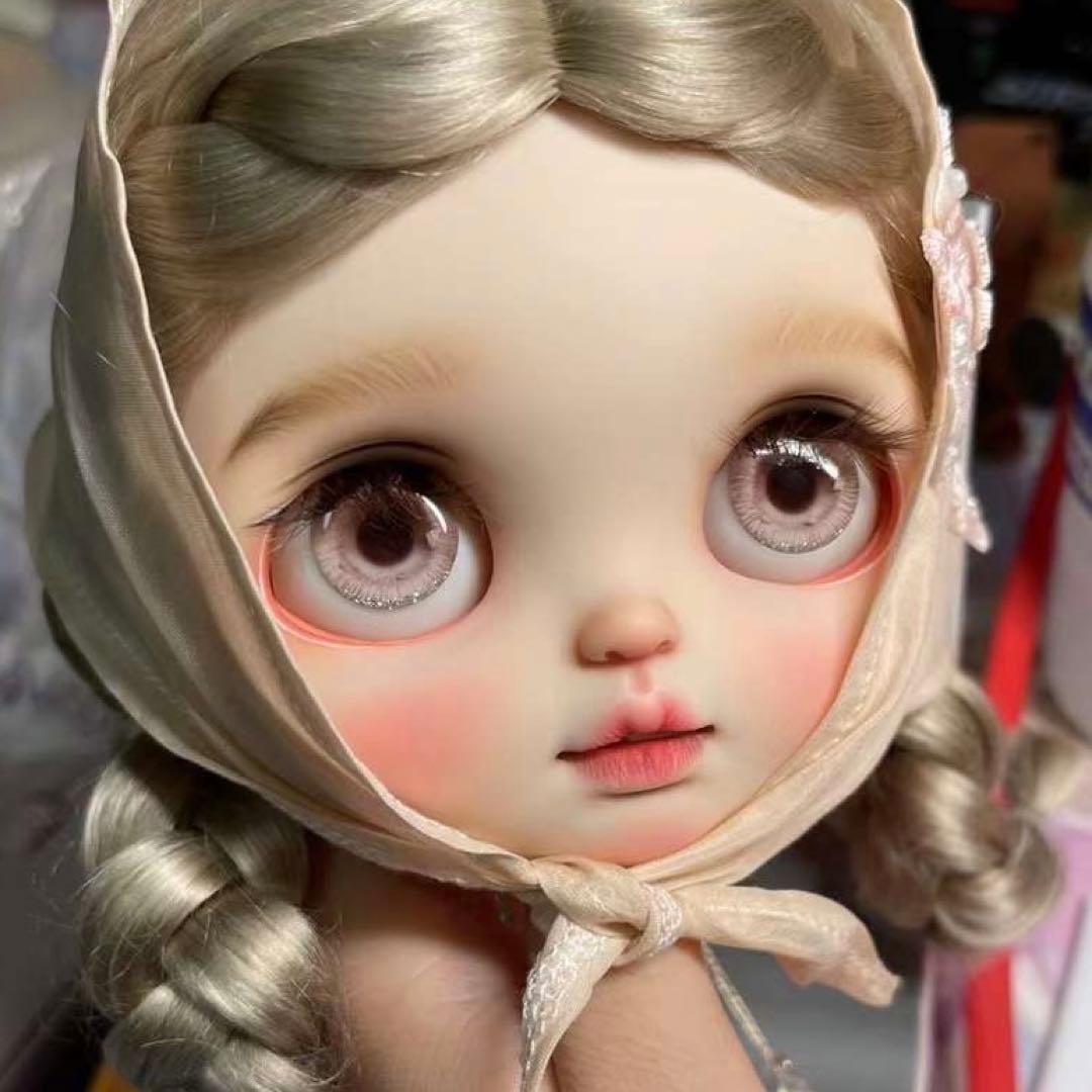 カスタムブライス 海外作家様 人形 優しい きれい 微笑み キュート