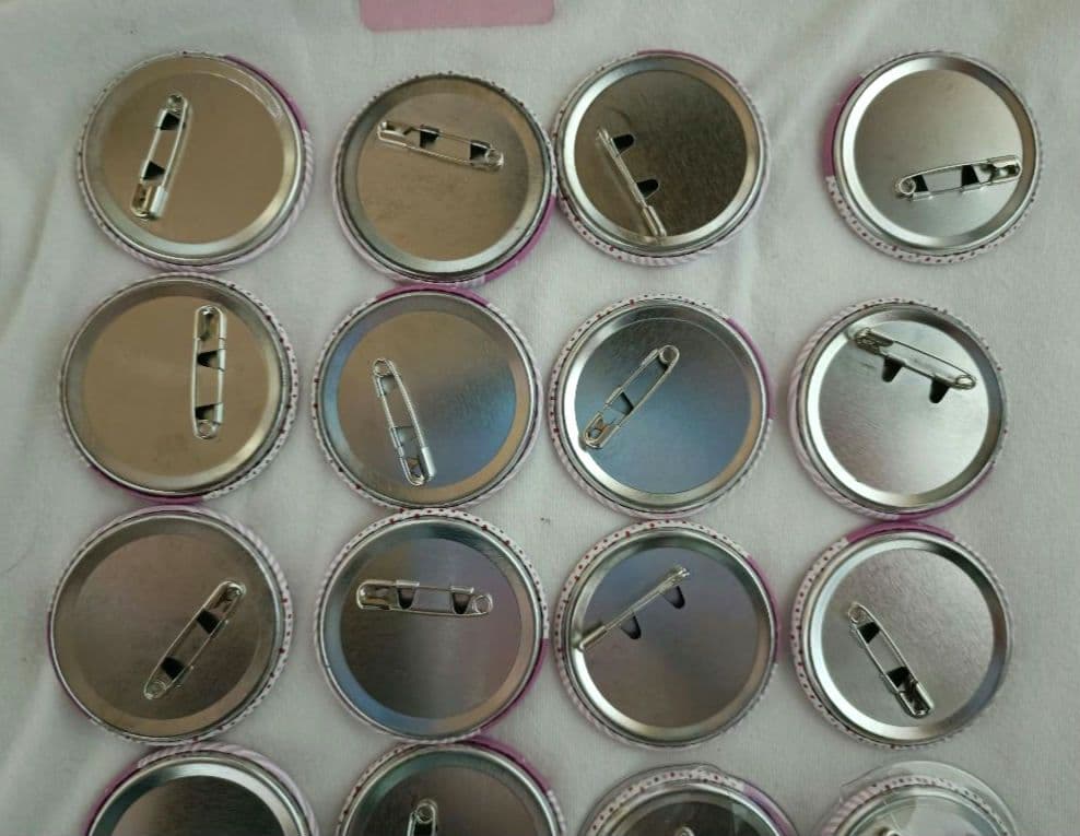 すとぷり　さとみ　缶バッチ　すとめも7　デフォ