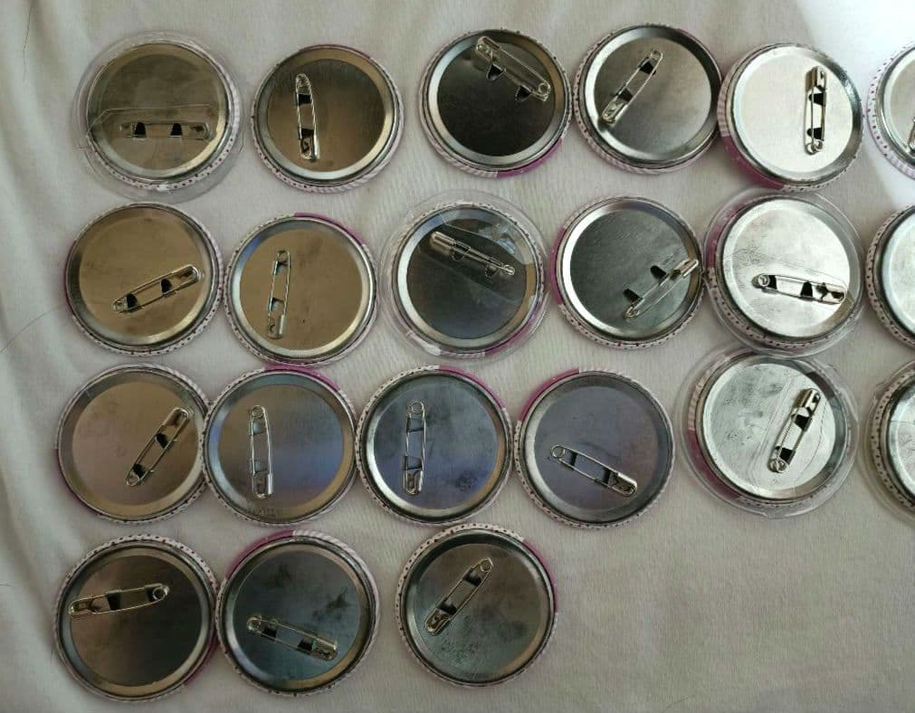 すとぷり　さとみ　缶バッチ　すとめも7　デフォ