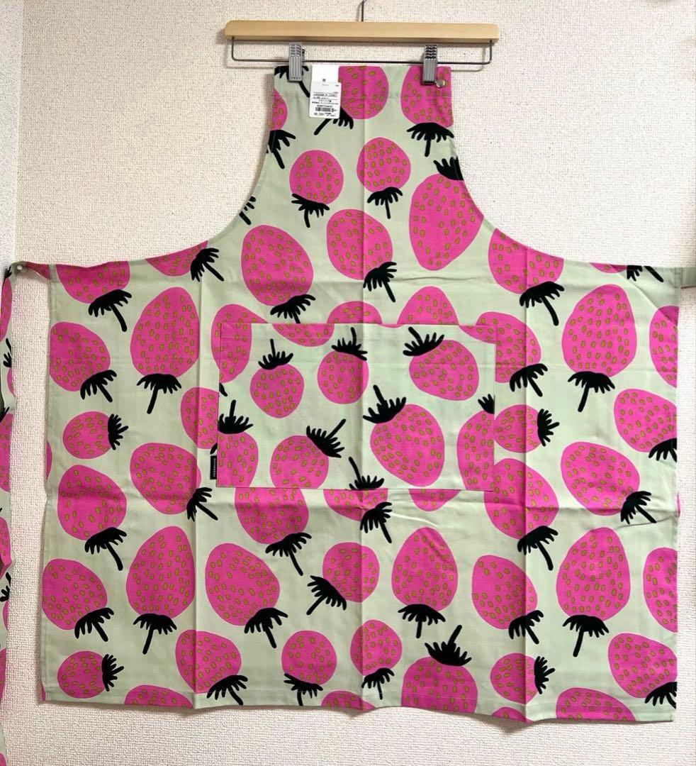 ♡新品未使用♡マリメッコ　marimekko エプロン　マンシッカ　いちご