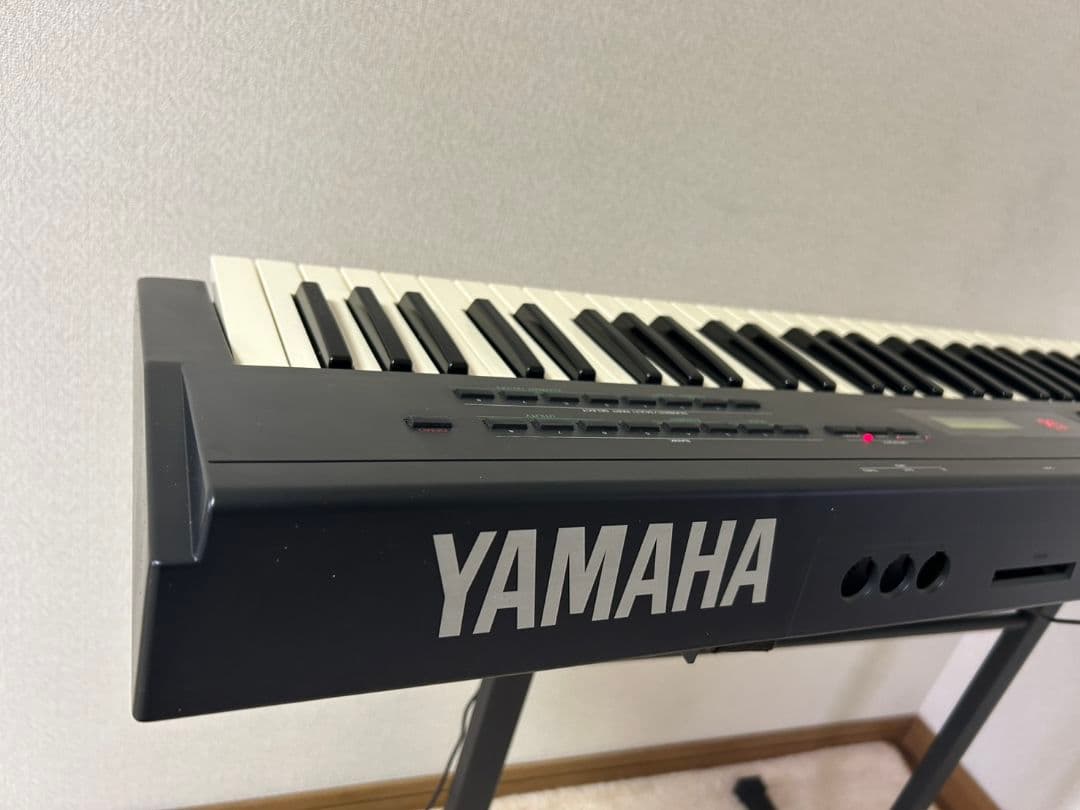 動作品 YAMAHA SY22 シンセサイザー