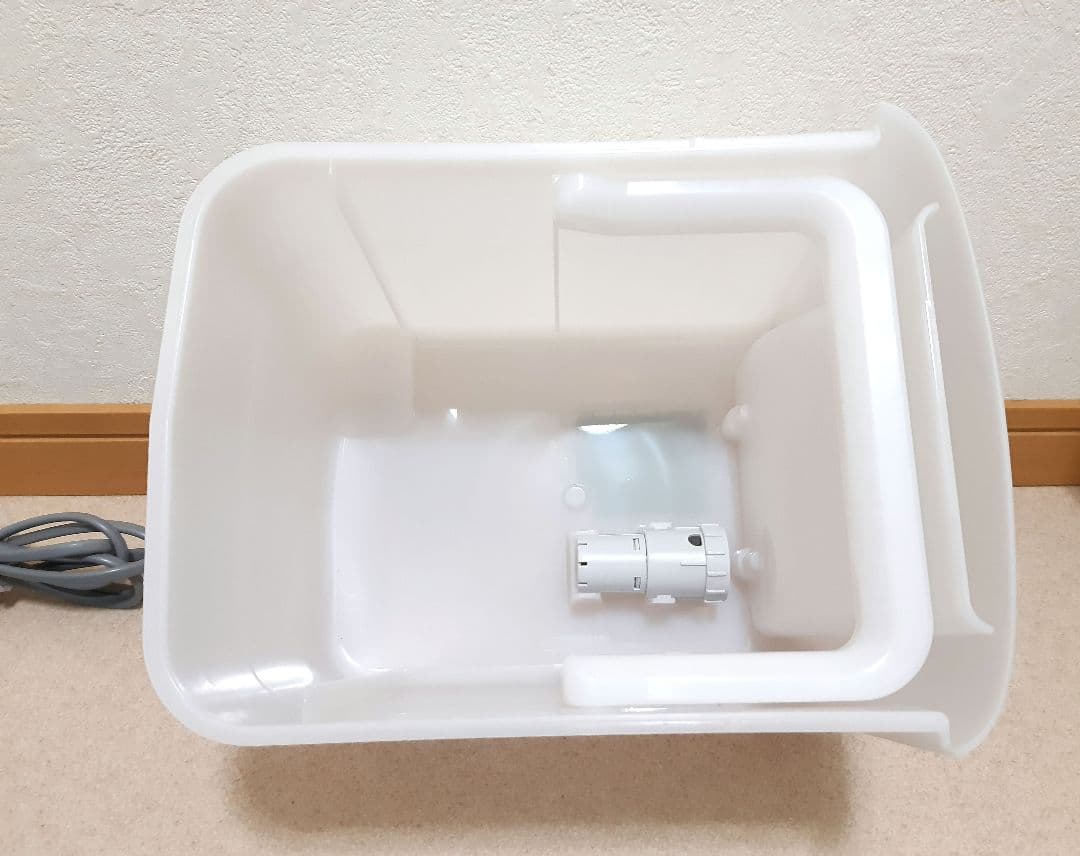 SHARP　2021年製　加熱気化式加湿機　HV-L75-W