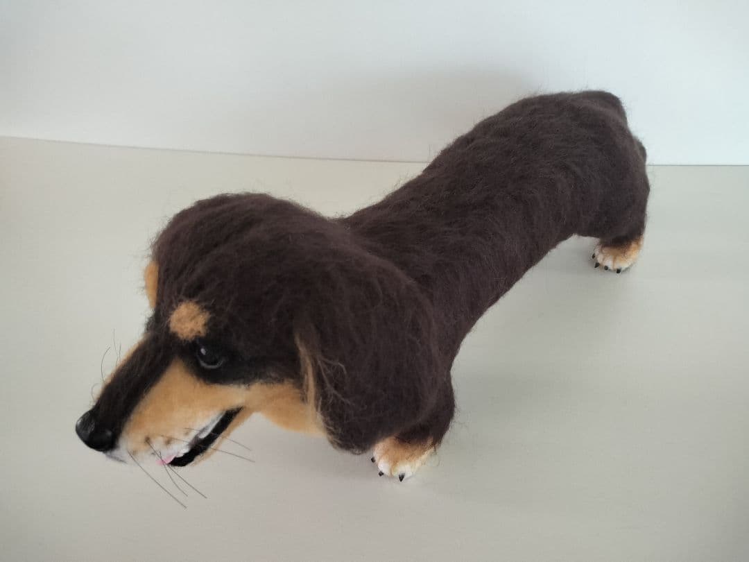ミニチュアダックス◆羊毛フェルト犬 ハンドメイド　舌出し　37cm