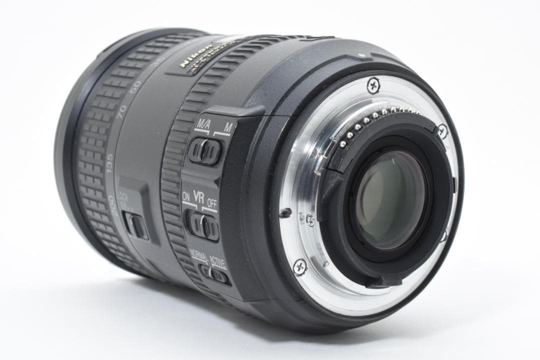 超美品 ニコン DX 18-200mm F3.5-5.6G ED 箱付 H382