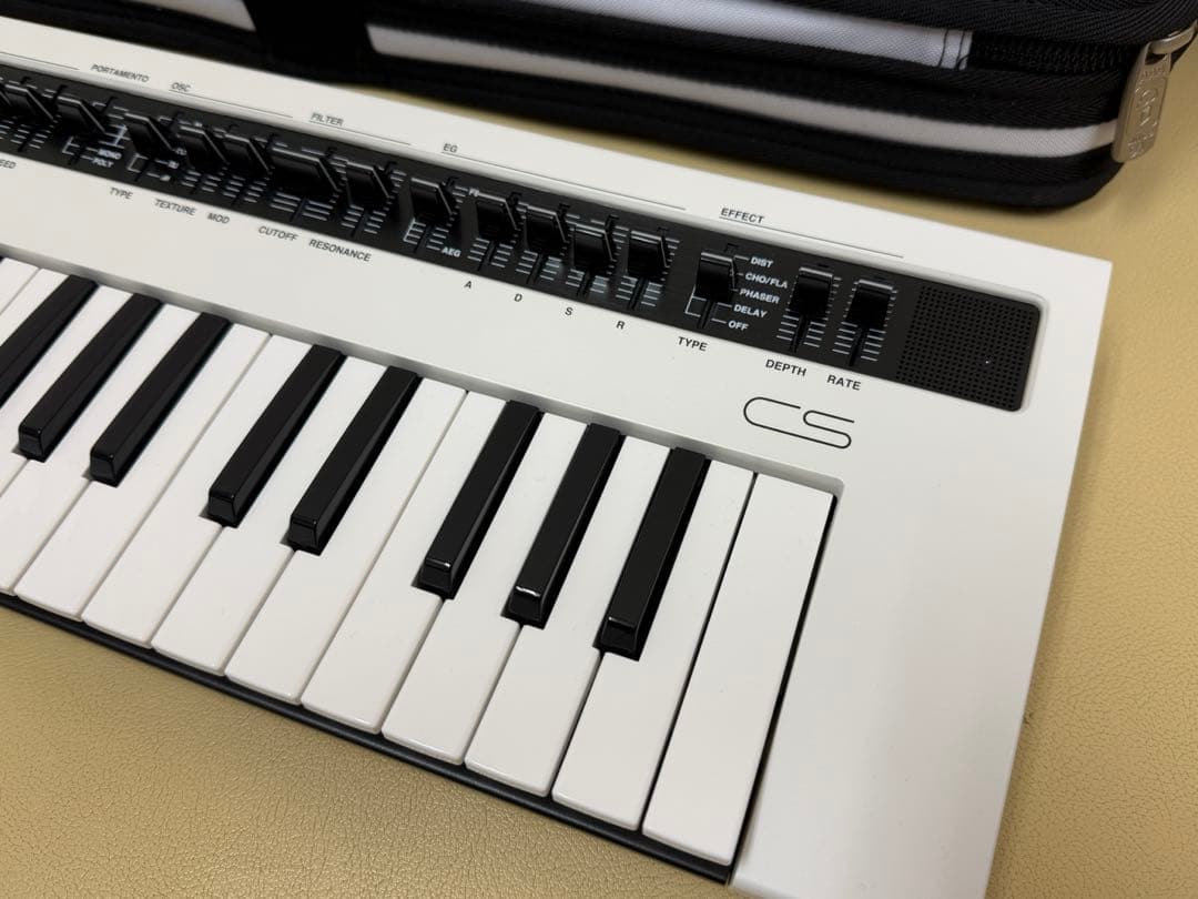 Yamaha reface CS 専用ケース、付属品付き