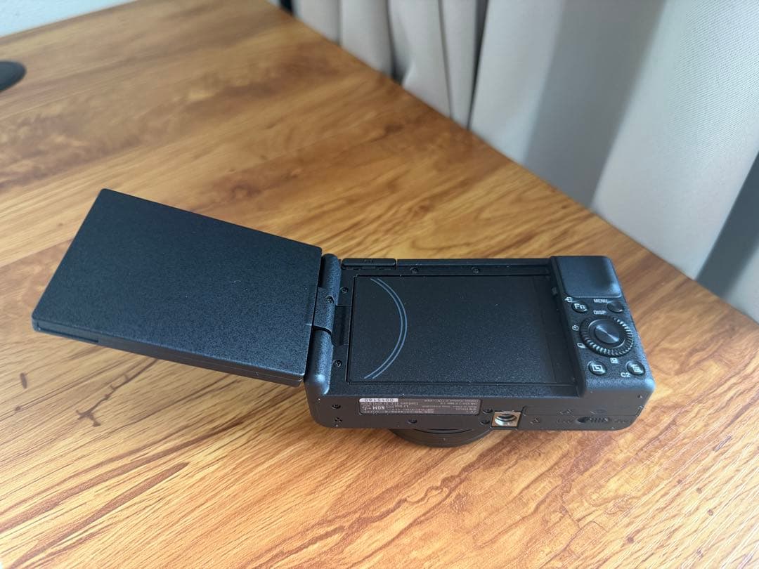 【ほぼ新品】SONY ZV-1 VLOGカメラ（本体のみ）