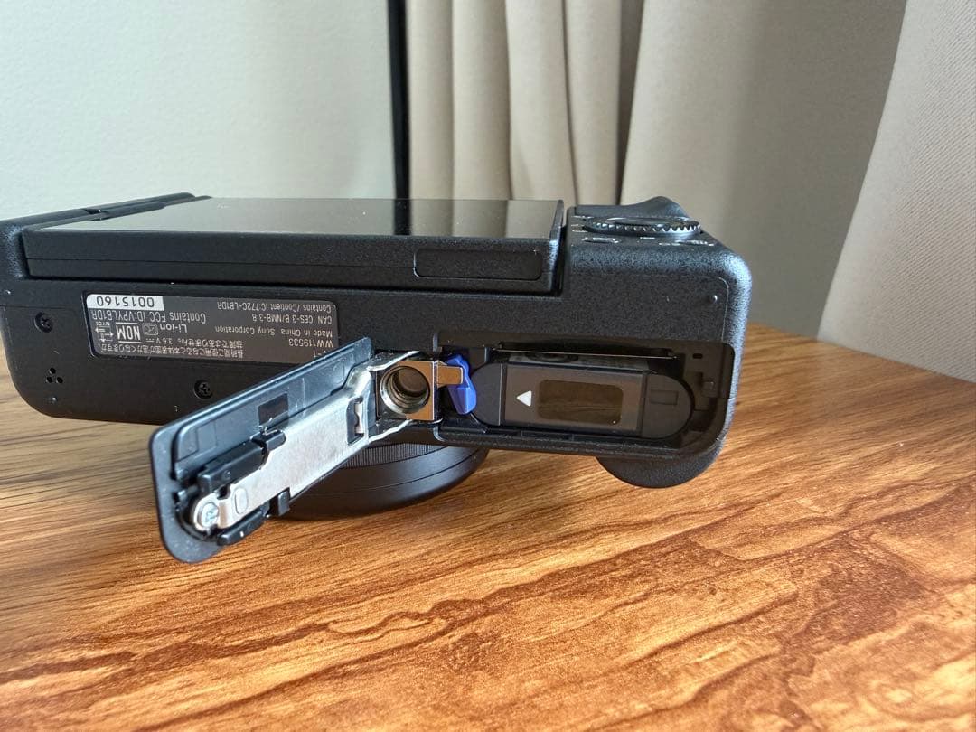 【ほぼ新品】SONY ZV-1 VLOGカメラ（本体のみ）