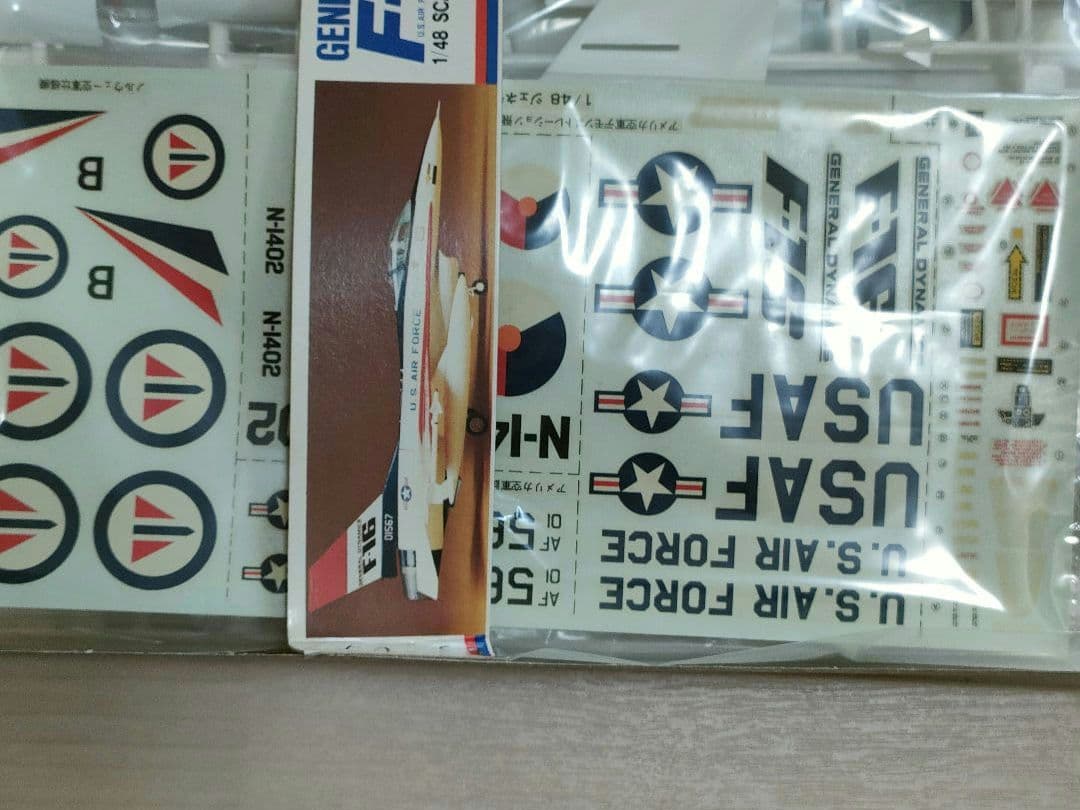 モノグラム　F-16 FIGHTER