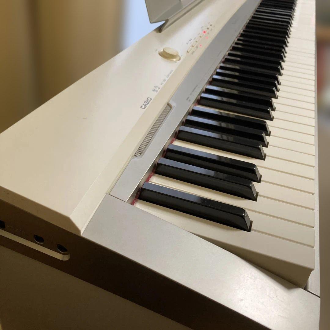 大阪市内引き渡し　カシオ　電子ピアノ　PX-130WE スタンド付き