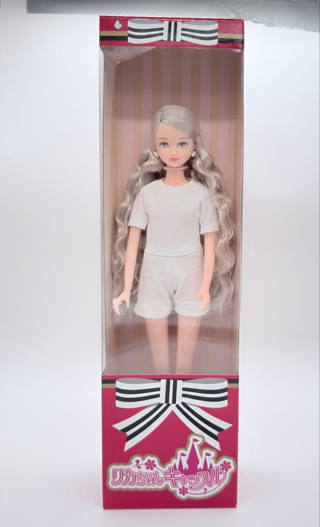 【新品未開封】2023年神戸三宮BASICモデル　シオン　※発送の際は箱なし