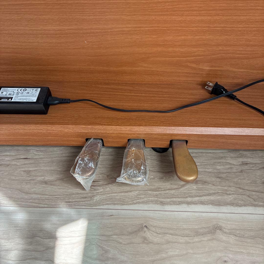 Roland デジタルピアノ 88鍵 木目調　RP401R-LW