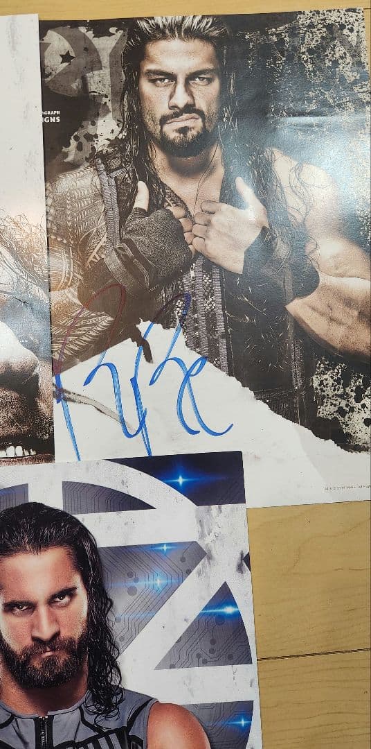 WWE　アンブローズ　セス　ロリンズ　ローマン　レインズ　サインポスター