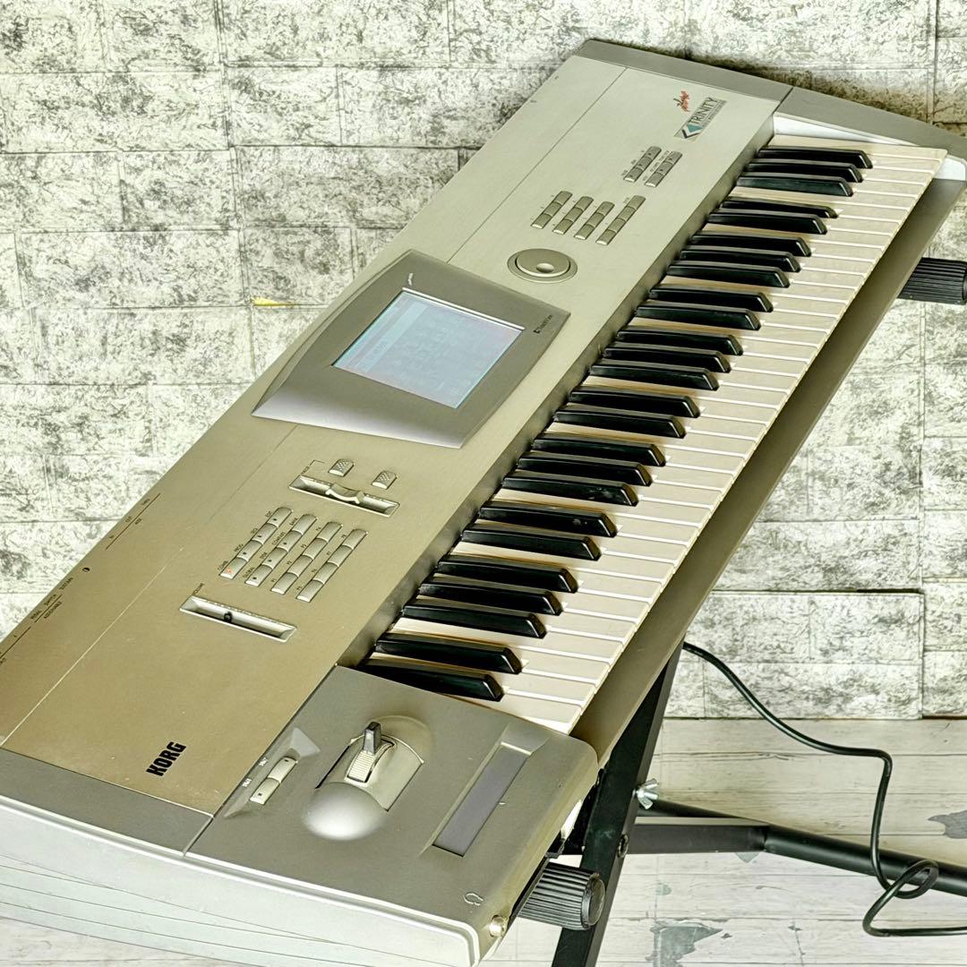 KORG「TRINITY Plus」61鍵シンセサイザー