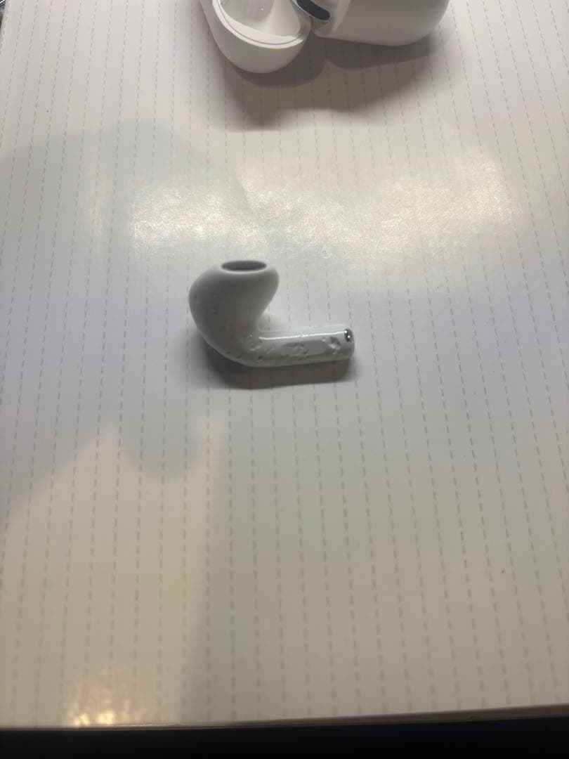 AirPods4 本体 ホワイト