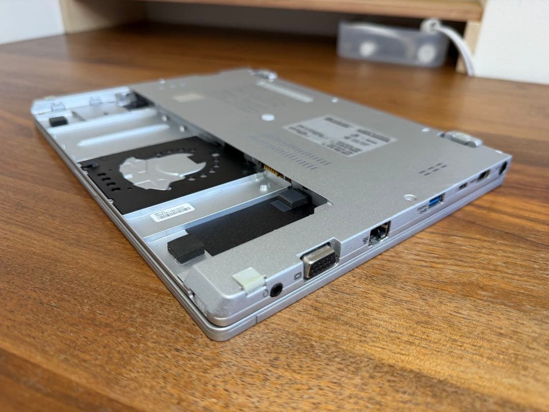 【27年1月迄の5年保証】レッツノートQV1 i7 32GB LTE フルセット