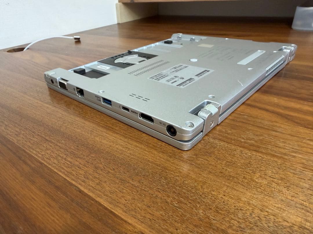 【27年1月迄の5年保証】レッツノートQV1 i7 32GB LTE フルセット