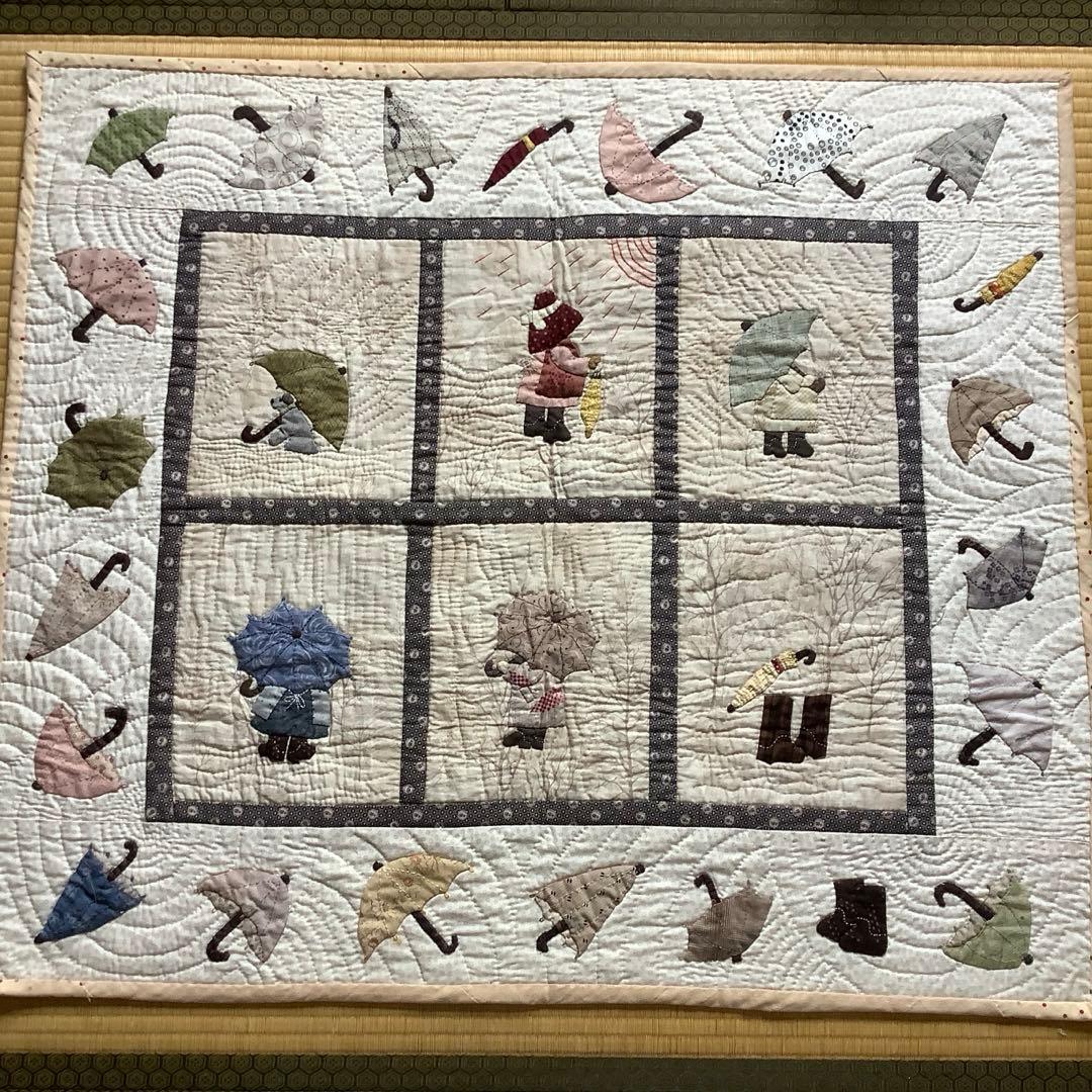 パッチワーク　タペストリー　スーちゃん