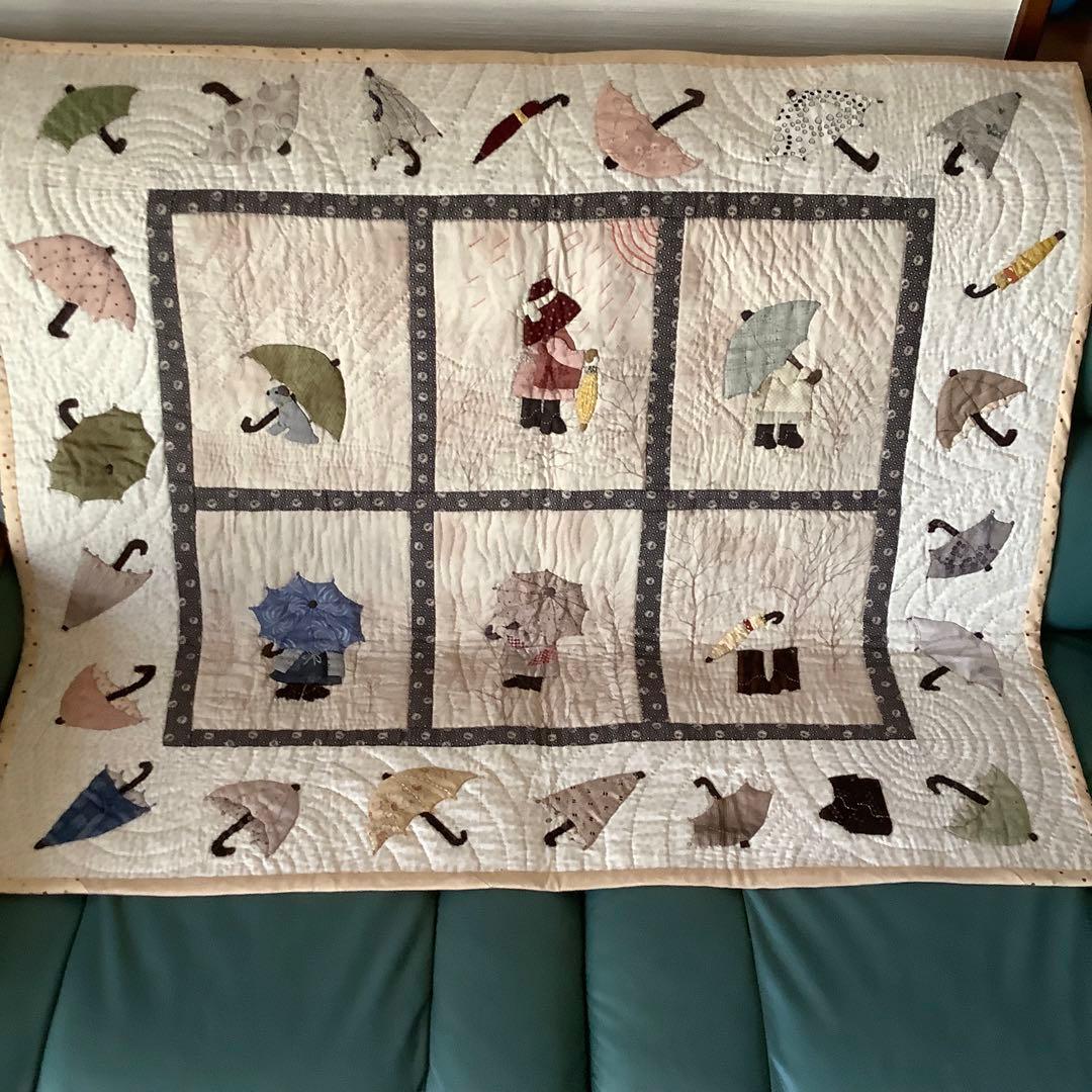 パッチワーク　タペストリー　スーちゃん