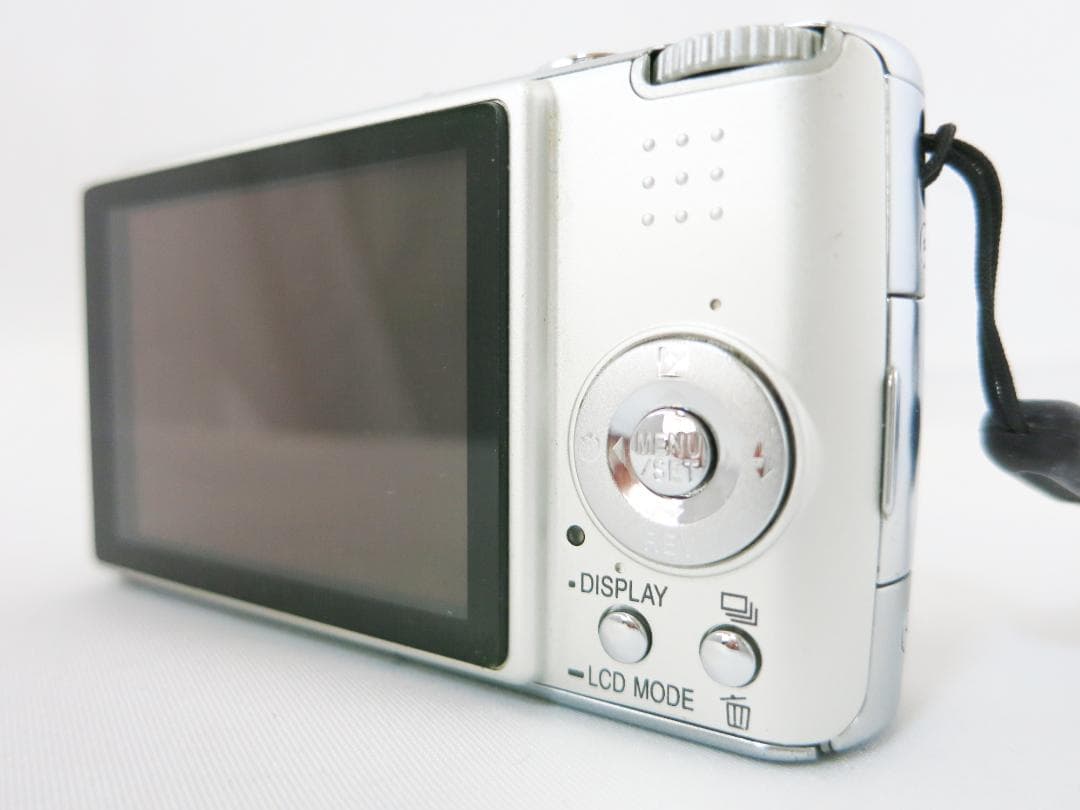 PanasonicデジタルカメラLUMIX DMC-FX01 シルバー