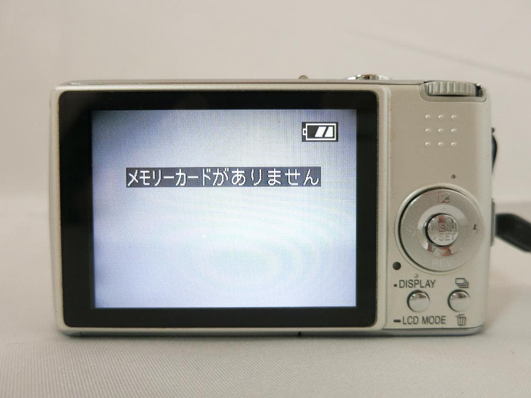 PanasonicデジタルカメラLUMIX DMC-FX01 シルバー