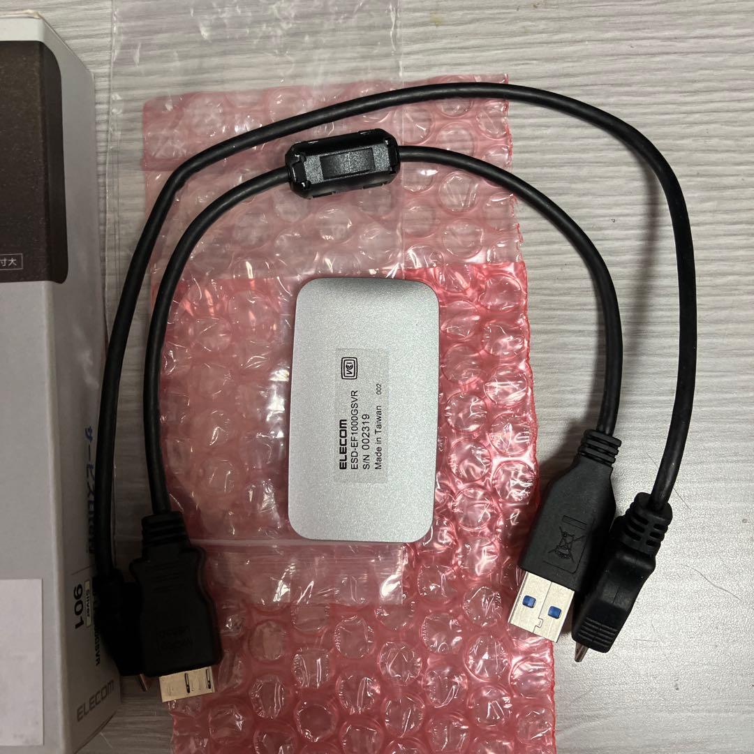ELECOM 外付けSSD 1TB ESD-EF1000GSVR 中古品