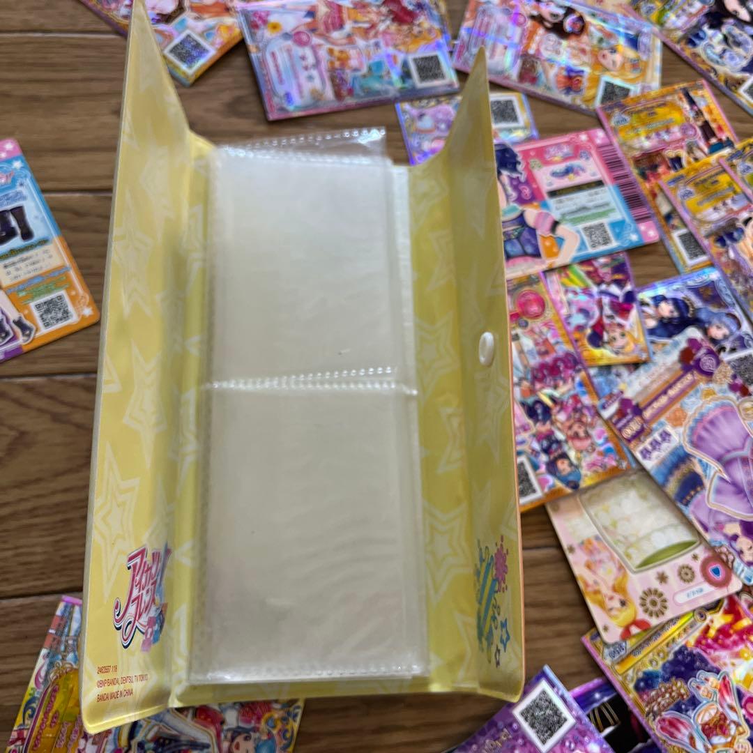 アイカツカード 80枚と収納ケース