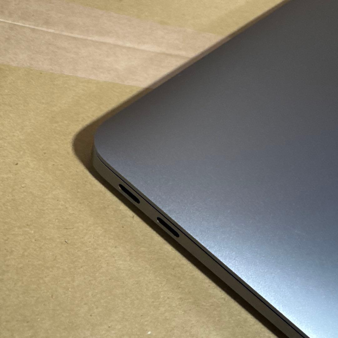 アップルMGN63JA MacBook Air 13.3インチスペースグレイ