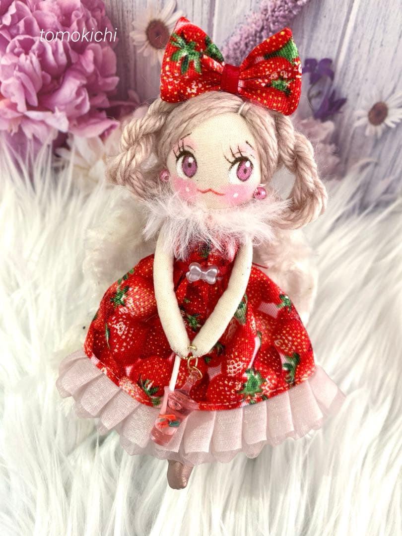 Kyokotanさん専用❤️1点物❤️いちご柄❤️ドールチャーム❤️ハンドメイド
