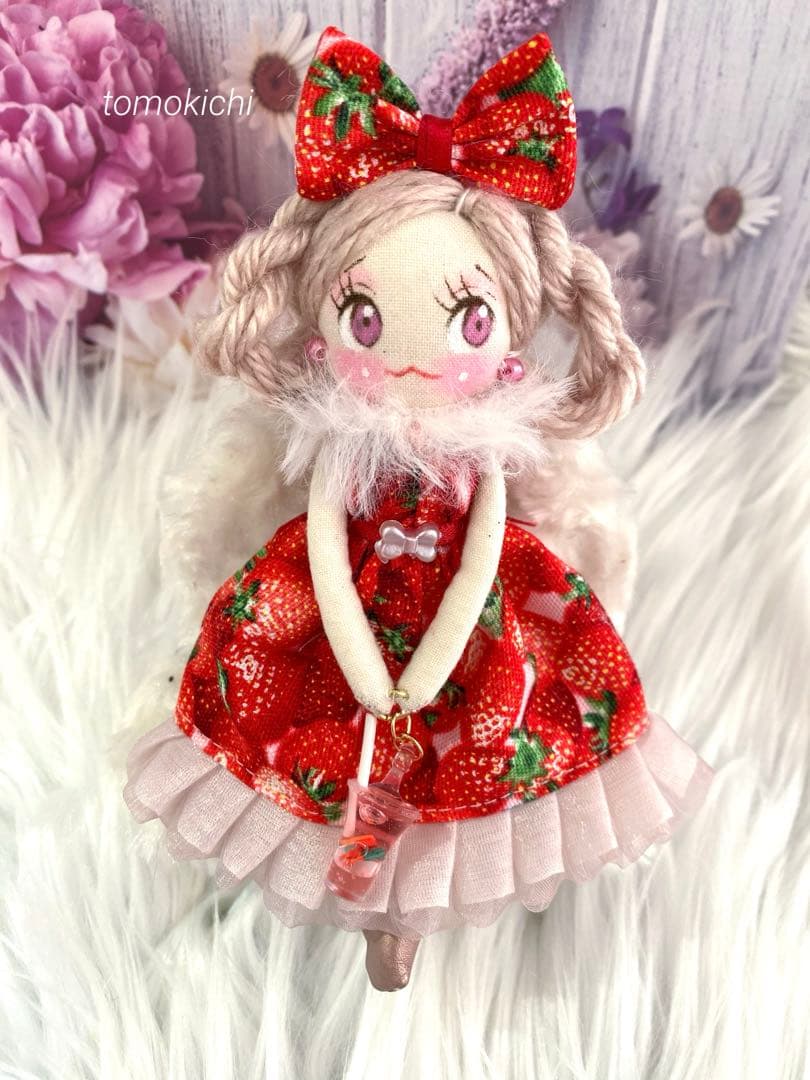 Kyokotanさん専用❤️1点物❤️いちご柄❤️ドールチャーム❤️ハンドメイド