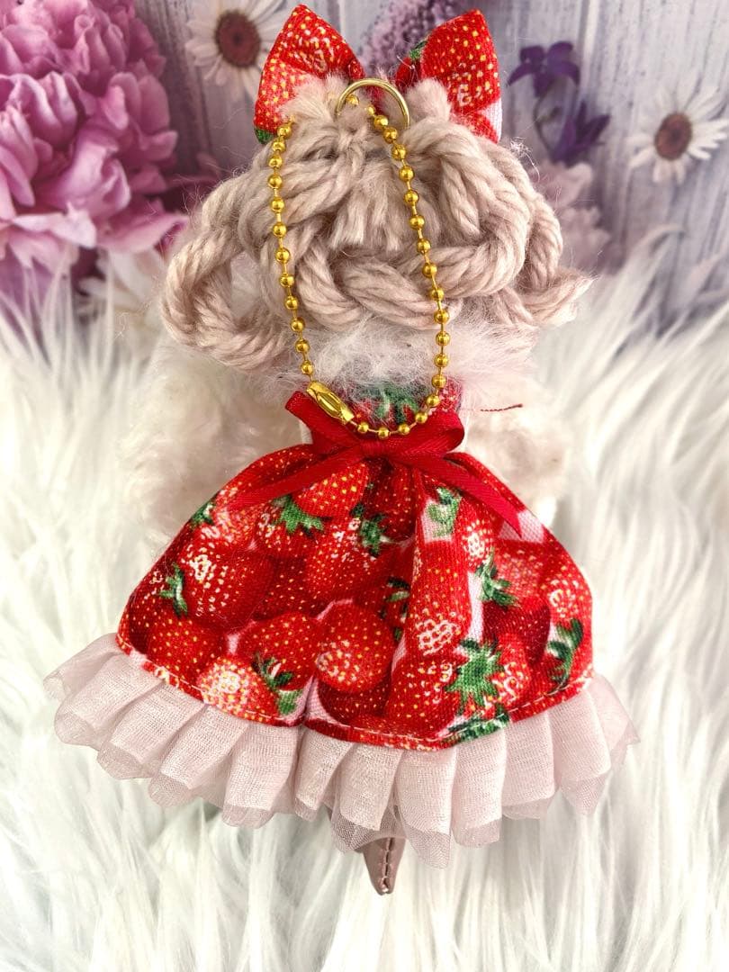 Kyokotanさん専用❤️1点物❤️いちご柄❤️ドールチャーム❤️ハンドメイド