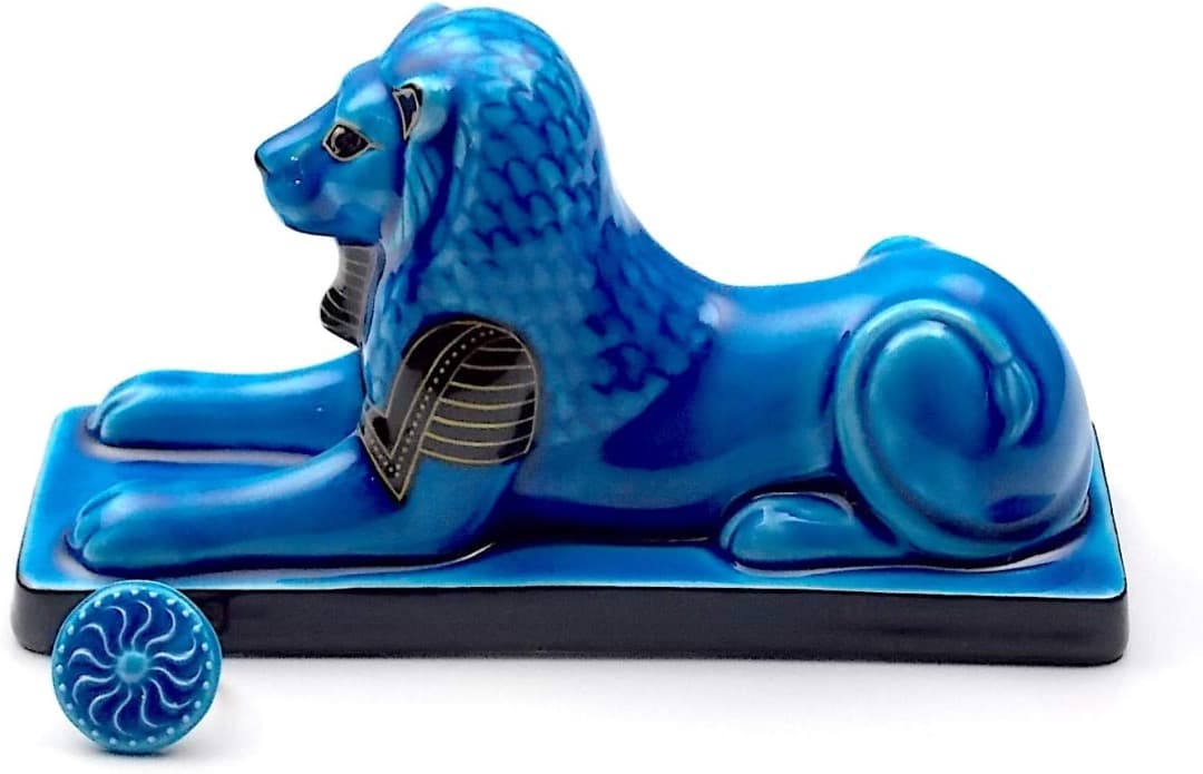 新品　幸兵衛窯 青釉オーナメント セクメト 古代エジプトの神　ライオンの置物