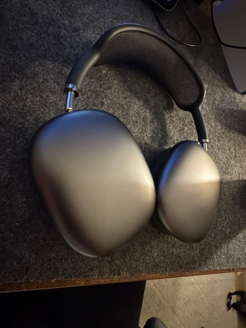 AirPods Max スペースグレー ケース付き 即日発行可能 状態良い